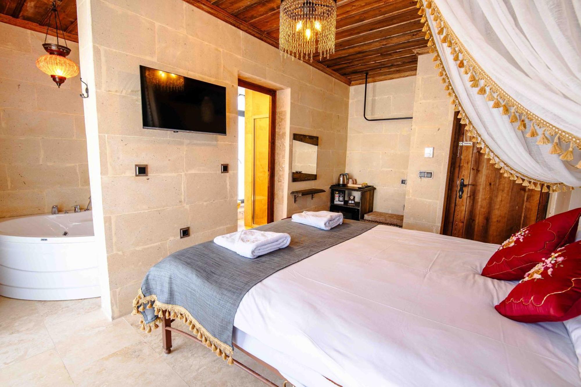 מלון אוצ'יסר Alika Castle House מראה חיצוני תמונה