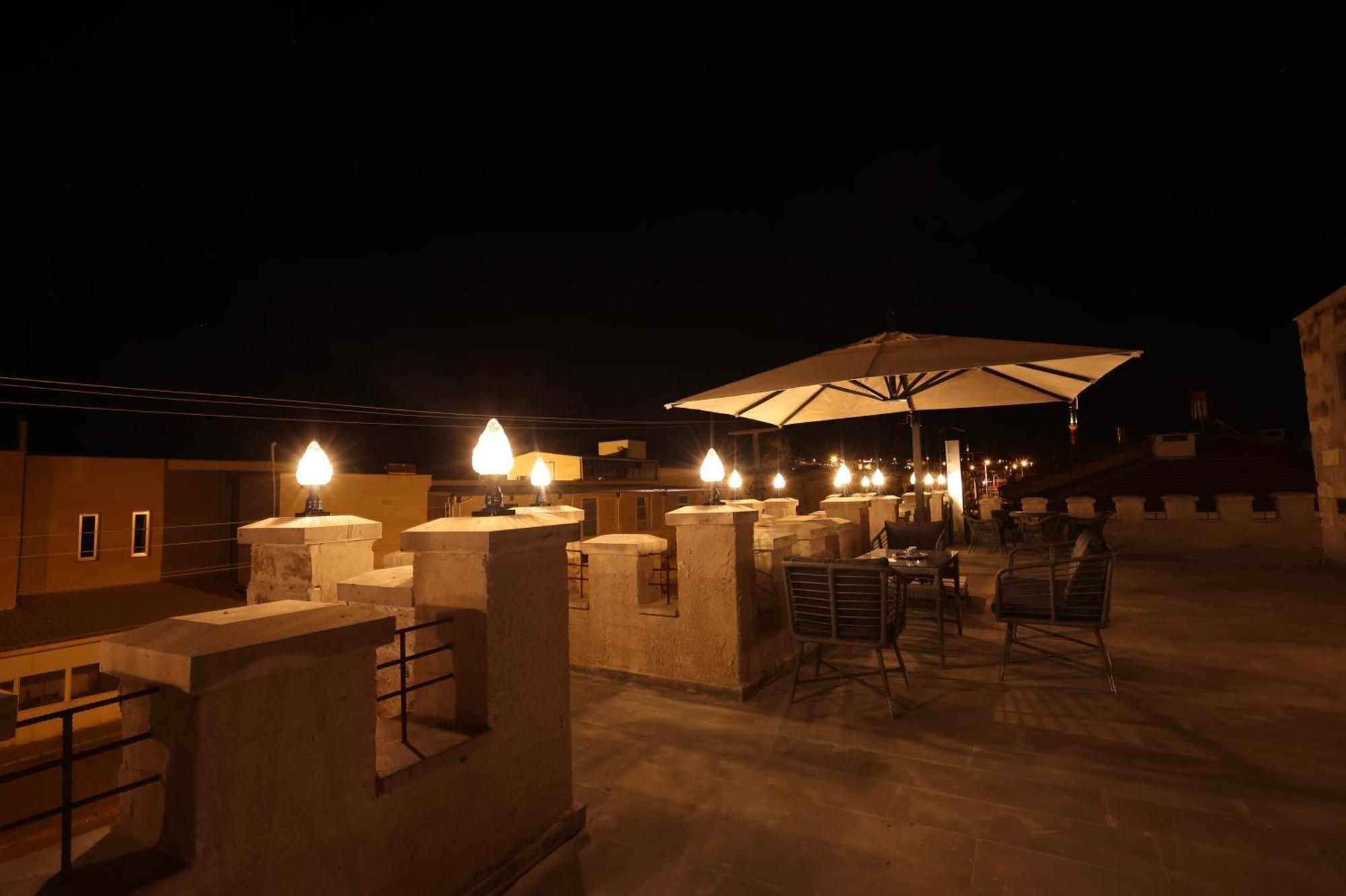 מלון אוצ'יסר Alika Castle House מראה חיצוני תמונה