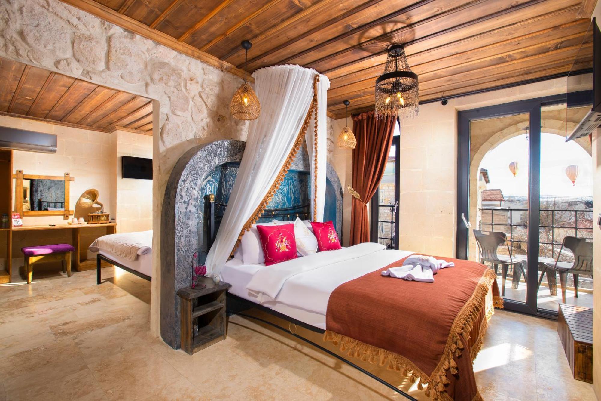 מלון אוצ'יסר Alika Castle House מראה חיצוני תמונה