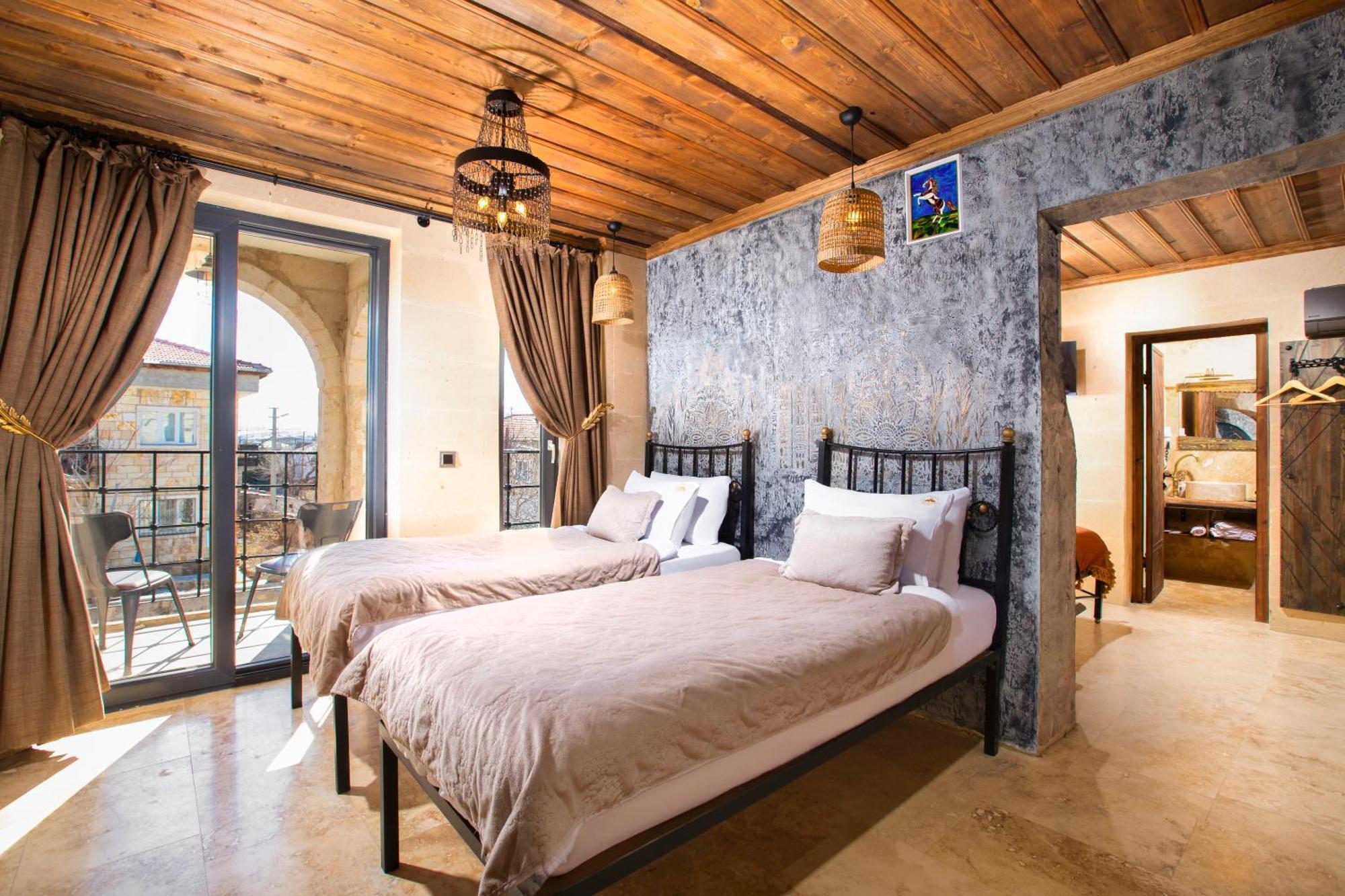מלון אוצ'יסר Alika Castle House מראה חיצוני תמונה